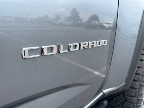 Used 2022 Chevrolet Colorado ZR2 AWD/4WD image 17