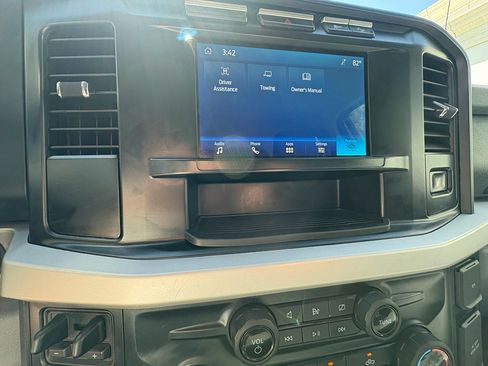 Used 2023 Ford F350 XLT w/ FX4 Off-Road Package AWD/4WD image 24
