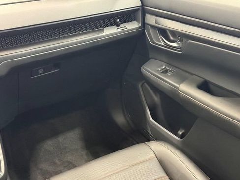Used 2025 Honda CR-V Sport-L image 13