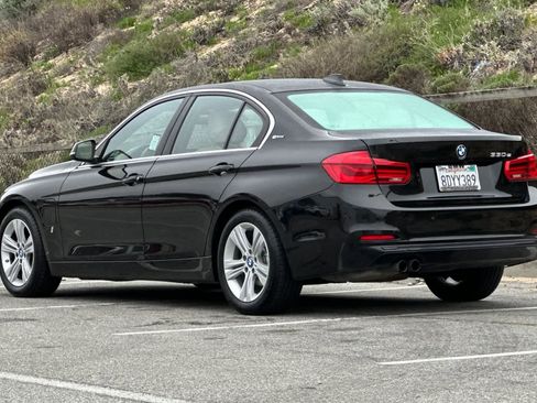 Used 2017 BMW 330e image 7