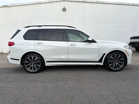Used 2022 BMW X7 M50i AWD/4WD image 1