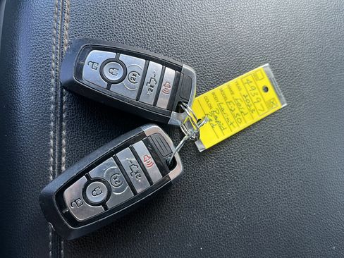 Used 2023 Ford F250 Lariat w/ Lariat Ultimate Package image 19