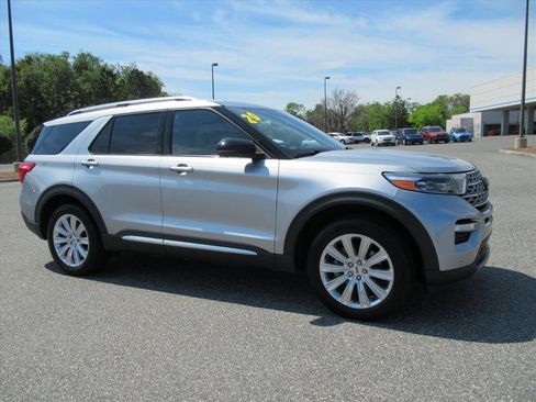 Used 2020 Ford Explorer Limited image 2