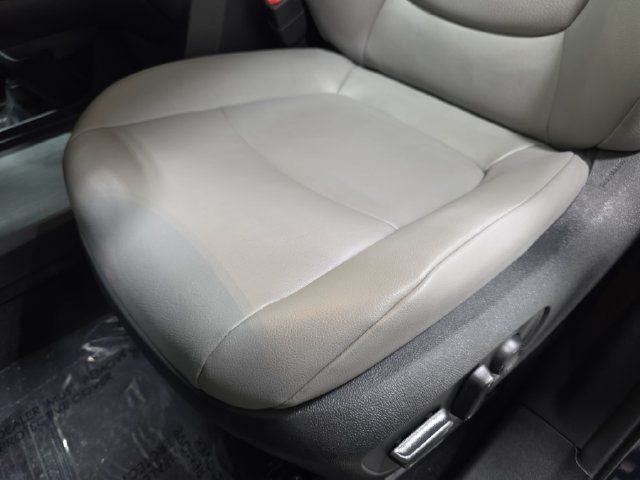 Certified 2026 Toyota Sienna XLE FWD image 24