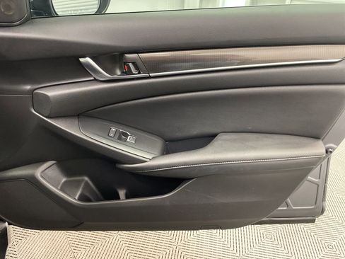Used 2020 Honda Accord Sport image 28