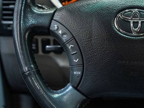 Used 2004 Toyota 4Runner SR5 image 29