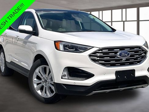 Used 2021 Ford Edge Titanium w/ Equipment Group 301A FWD image 3