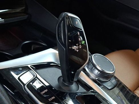 Certified 2023 BMW 530i xDrive w/ Premium Package image 12