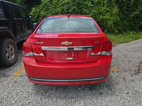 Used 2015 Chevrolet Cruze LTZ w/ Sun, Sound and Sport Package FWD image 5