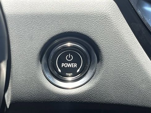 New 2025 Cadillac Lyriq Luxury image 9