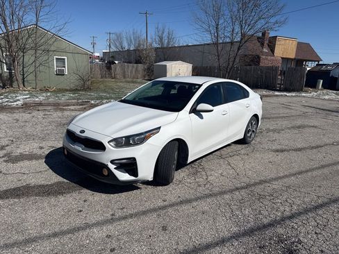Used 2021 Kia Forte LXS image 1