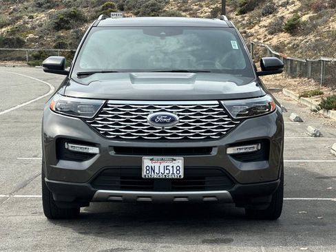 Used 2020 Ford Explorer Platinum w/ Premium Technology Package image 9