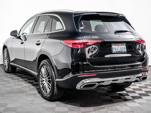 Certified 2026 Mercedes-Benz GLC 300 image 2