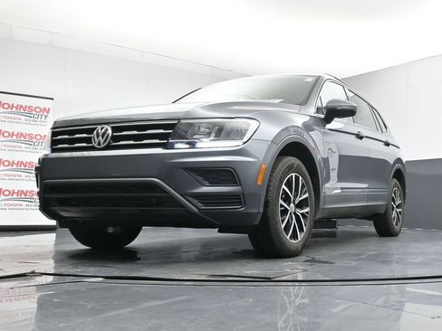 Used 2021 Volkswagen Tiguan SE image 20
