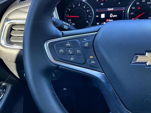 Used 2024 Chevrolet Equinox Premier image 22