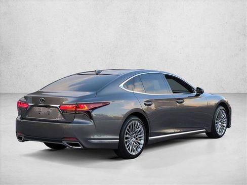 Used 2024 Lexus LS 500 RWD image 5