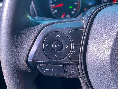 Used 2021 Toyota RAV4 XLE image 25