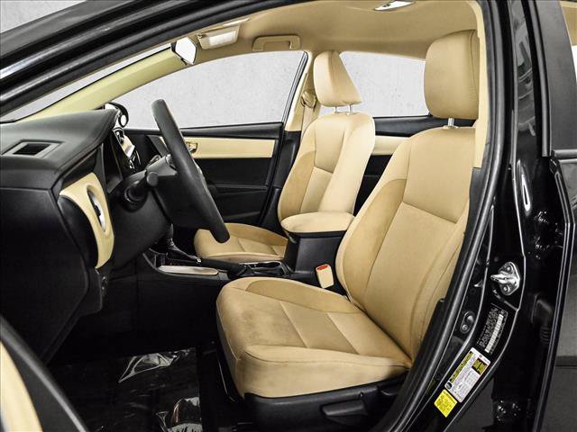 Used 2018 Toyota Corolla LE FWD image 17