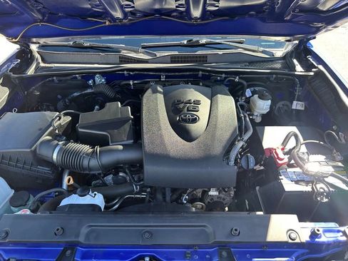 Used 2022 Toyota Tacoma SR5 image 20