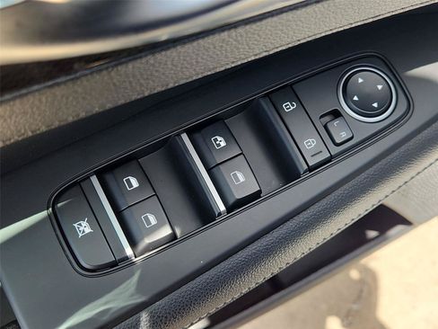 Used 2023 Kia Forte GT-Line w/ GT-Line Technology Package FWD image 22