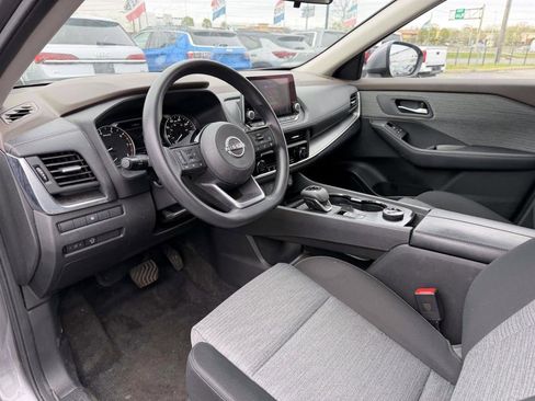 Used 2023 Nissan Rogue SV AWD/4WD image 11