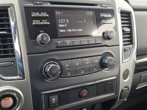 Used 2017 Nissan Titan SV image 23