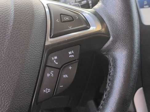 Used 2020 Ford Edge SEL w/ Cold Weather Package image 19