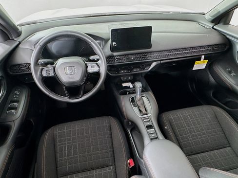 Certified 2026 Honda HR-V Sport image 18