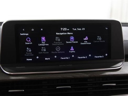 Used 2022 Kia Telluride SX w/ SX Prestige Package image 15