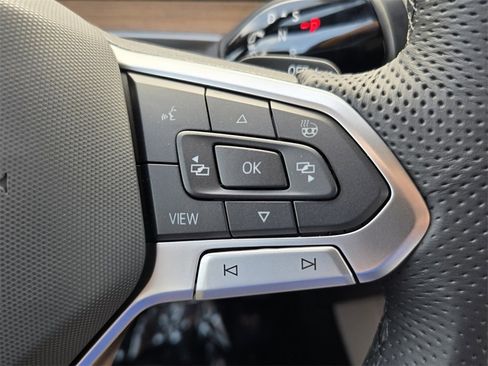 New 2026 Volkswagen Tiguan SEL R-Line image 11