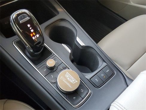 Certified 2021 Cadillac XT4 Luxury w/ Cold Weather Package image 26