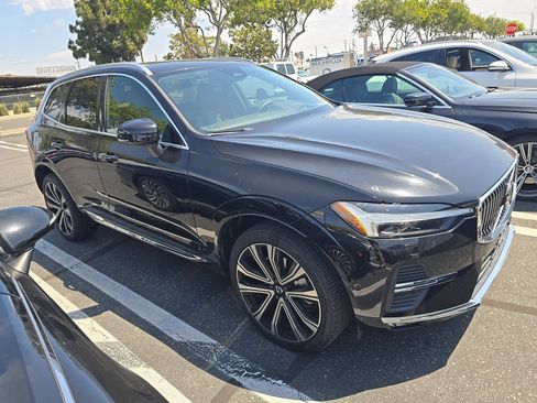 Used 2023 Volvo XC60 B6 Ultimate w/ Protection Package Premier AWD/4WD image 2