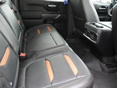 Used 2020 GMC Sierra 1500 AT4 w/ AT4 Premium Package AWD/4WD image 13