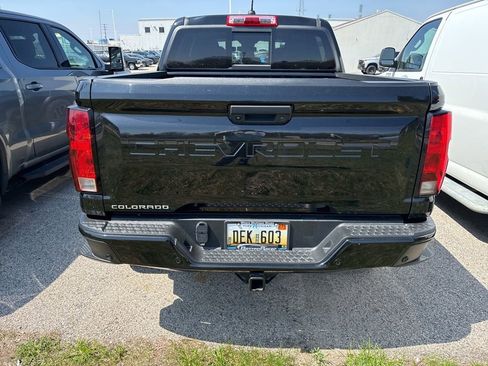 Used 2023 Chevrolet Colorado Trail Boss w/ Technology Package AWD/4WD image 3