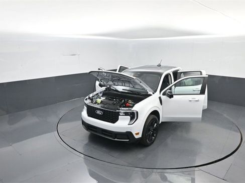 New 2026 Ford Maverick Lariat w/ Black Appearance Package image 36