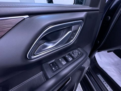 Used 2022 Chevrolet Tahoe LT AWD/4WD image 12