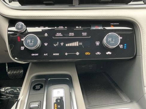 New 2026 INFINITI QX60 Autograph w/ Dark Cargo Package image 13