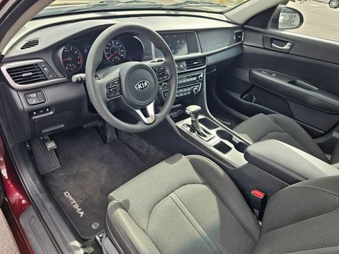 Used 2018 Kia Optima LX FWD image 2