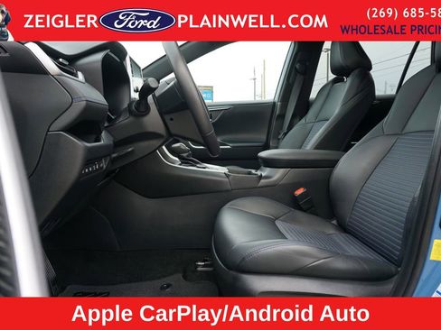 Used 2022 Toyota RAV4 XSE image 17