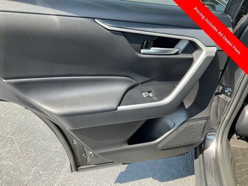 Used 2025 Toyota RAV4 XLE FWD image 21