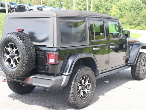 Used 2018 Jeep Wrangler Unlimited Rubicon w/ Cold Weather Group image 7