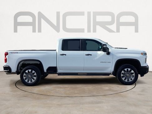 Used 2024 Chevrolet Silverado 2500 Custom w/ Custom Value Package image 13