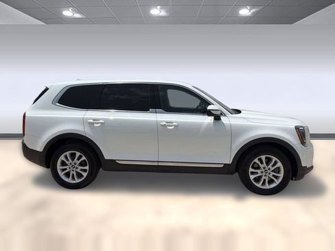 Used 2020 Kia Telluride LX FWD image 8