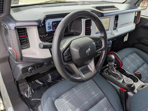 Used 2023 Ford Bronco Heritage Edition image 10