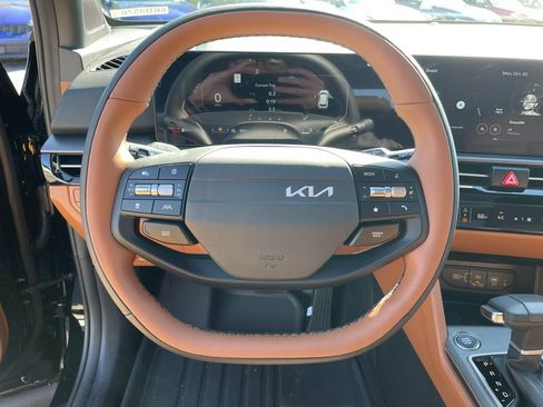 New 2026 Kia Sportage X-Line w/ X-Line Technology Package AWD/4WD image 12