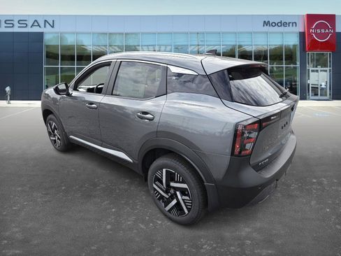 New 2026 Nissan Kicks SV image 6