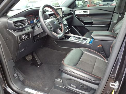 Certified 2023 Ford Explorer ST-Line image 10