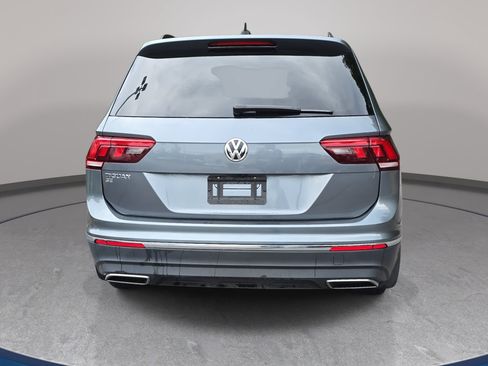 Used 2021 Volkswagen Tiguan SE FWD image 6