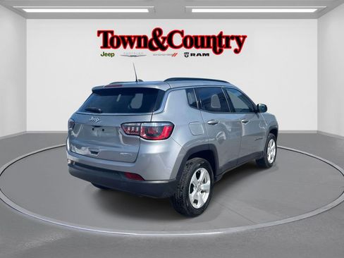 Certified 2019 Jeep Compass Latitude AWD/4WD image 7