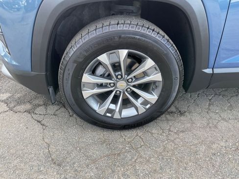 Used 2025 Chevrolet Equinox LT image 30